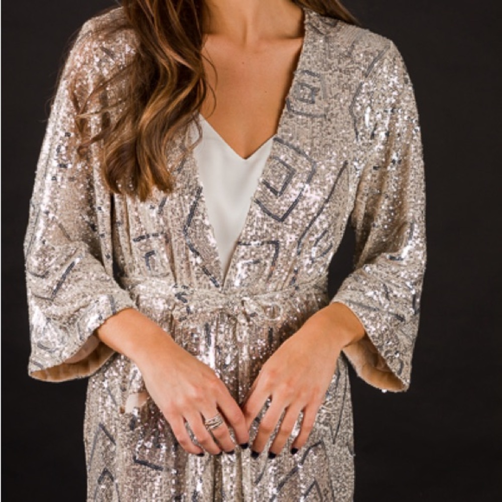 Skies Are Blue Women's Size S / XS Sequin Open Jacket With Strap Beige NWOT